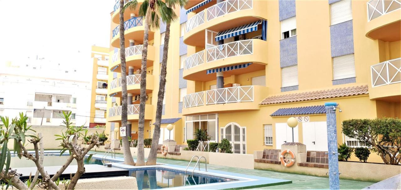 Ecaterina Apartment Torrevieja Ngoại thất bức ảnh